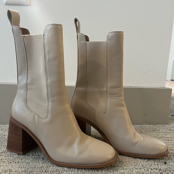 & Other Stories Heeled Chelsea Boots - Picture 2 of 6